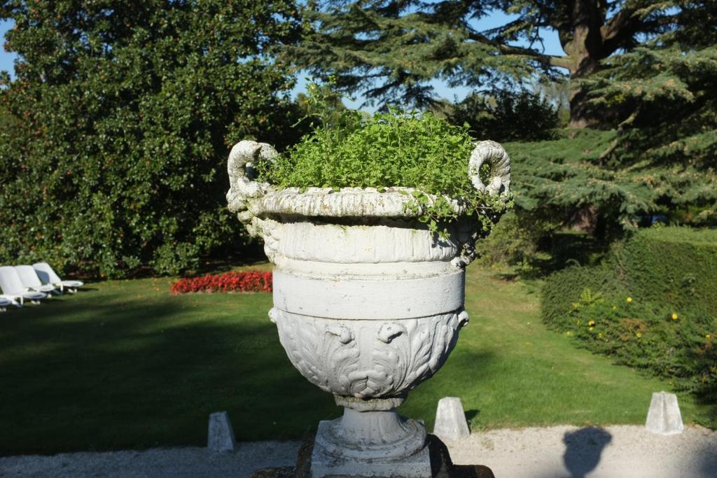 Chateau De Beaulieu Et Magnolia Spa, The Originals Relais Joue-les-Tours Εξωτερικό φωτογραφία